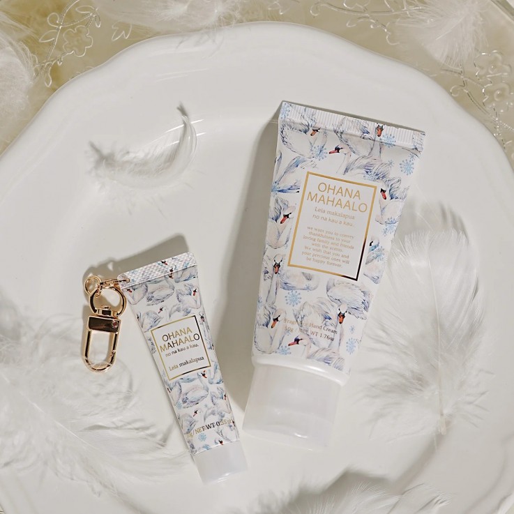  OHANA MAHAALO鈴蘭天鵝十時香隨限定護手霜吊飾10g安摩兒